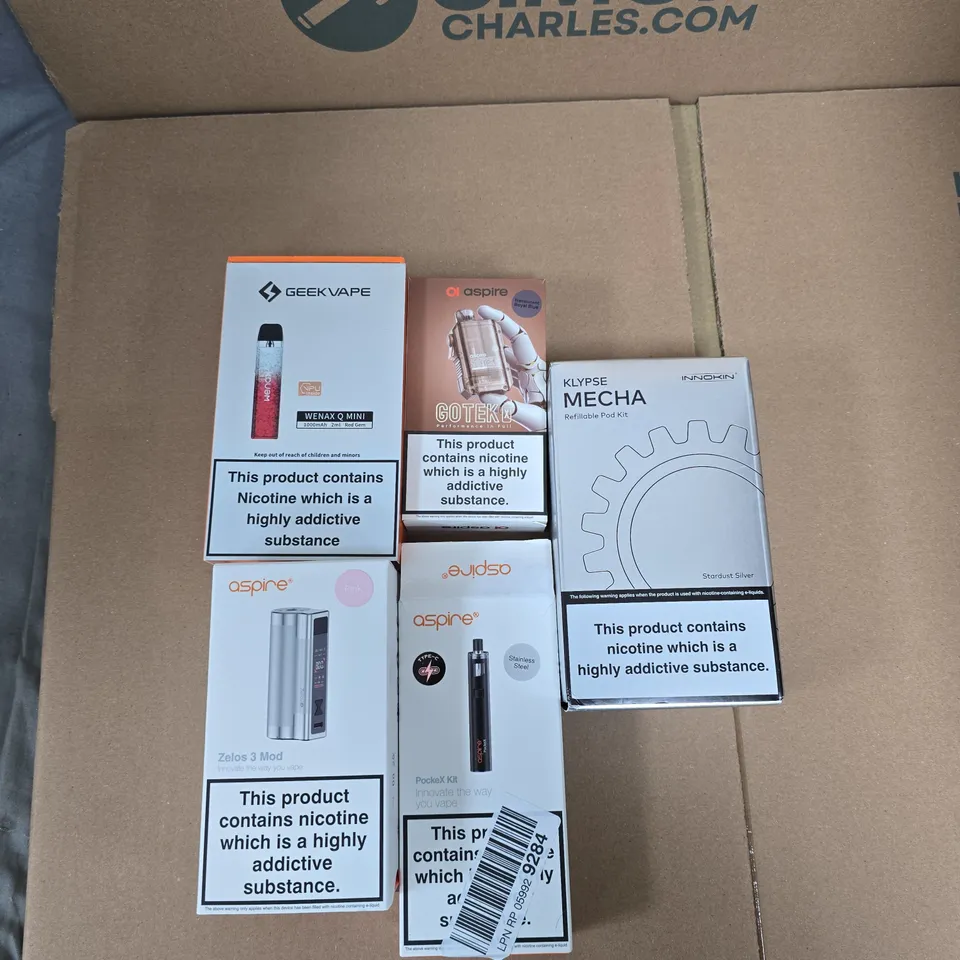 BOX OF APPROXIMATELY 30 ASSORTED E-CIGARETTES AND ACCOMPANIMENTS TO INCLUDE: VARIOUS ASPIRE PRODUCTS 