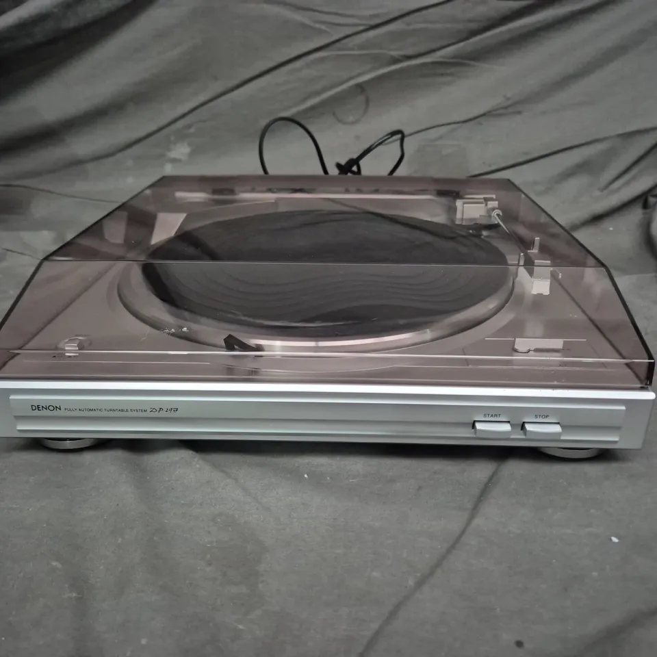 DENON DP-29F FULLY AUTOMATIC TURNTABLE – SILVER WITH PURPLE-TINTED DUST COVER