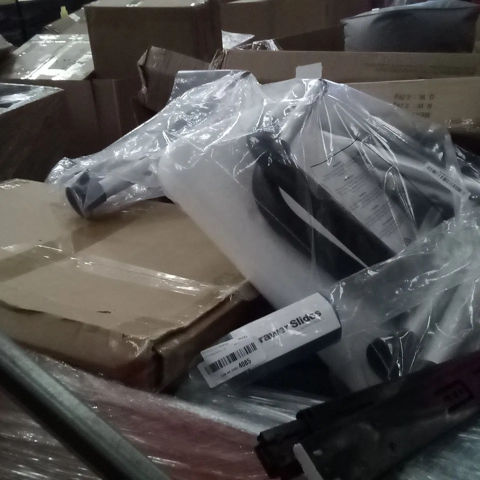 UNPROCESSED PALLET OF ASSORTED HOUSEHOLD GOODS TO INCLUDE INNOTECK KITCHEN PRO, TOILET SEAT, AND MR SIVA MICROFIBER MOP