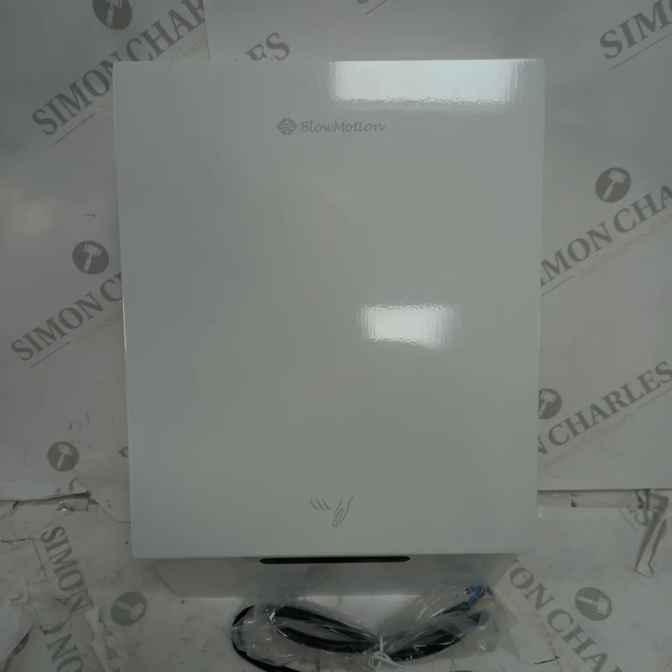 BLOWMOTION HANDDRYER IN WHITE