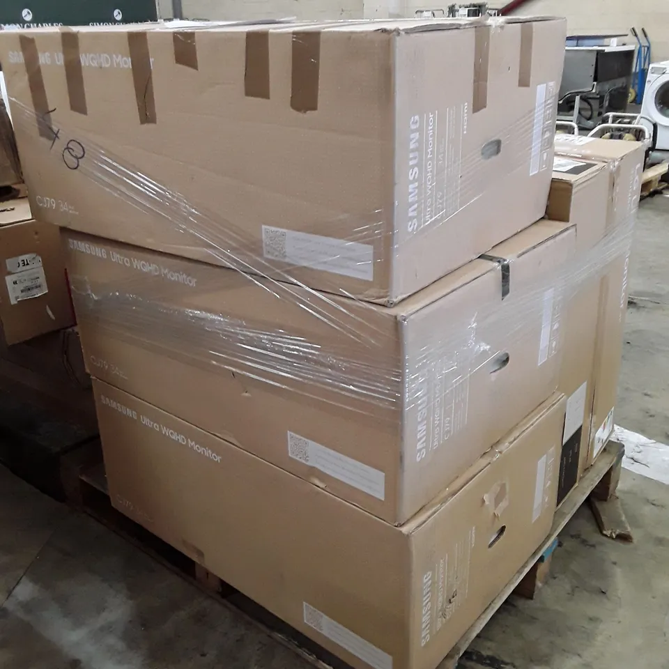 PALLET OF APPROXIMATELY 9 ASSORTED BOXED MONITORS