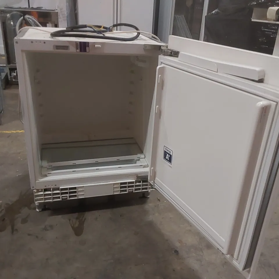 BOSCH KUR15 UNDERCOUNTER REFRIGERATOR