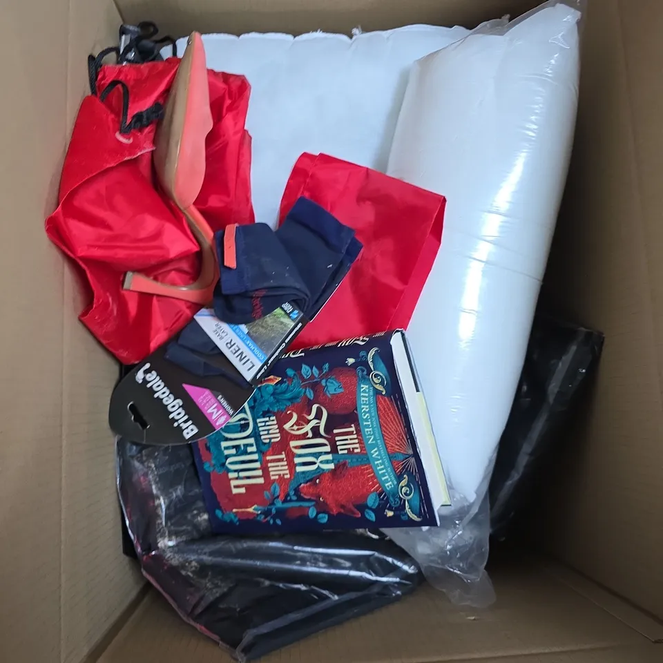 LARGE BOX OF APPROX 12 ASSORTED HOUSEHOLD ITEMS