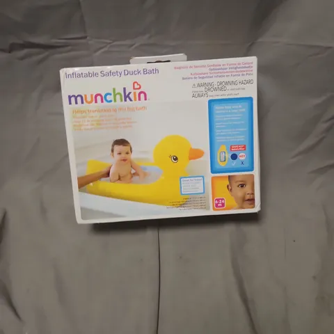 MUNCHKIN INFLATABLE SAFETY DUCK BATH – BABY BATH TOY (6-24 MONTHS)