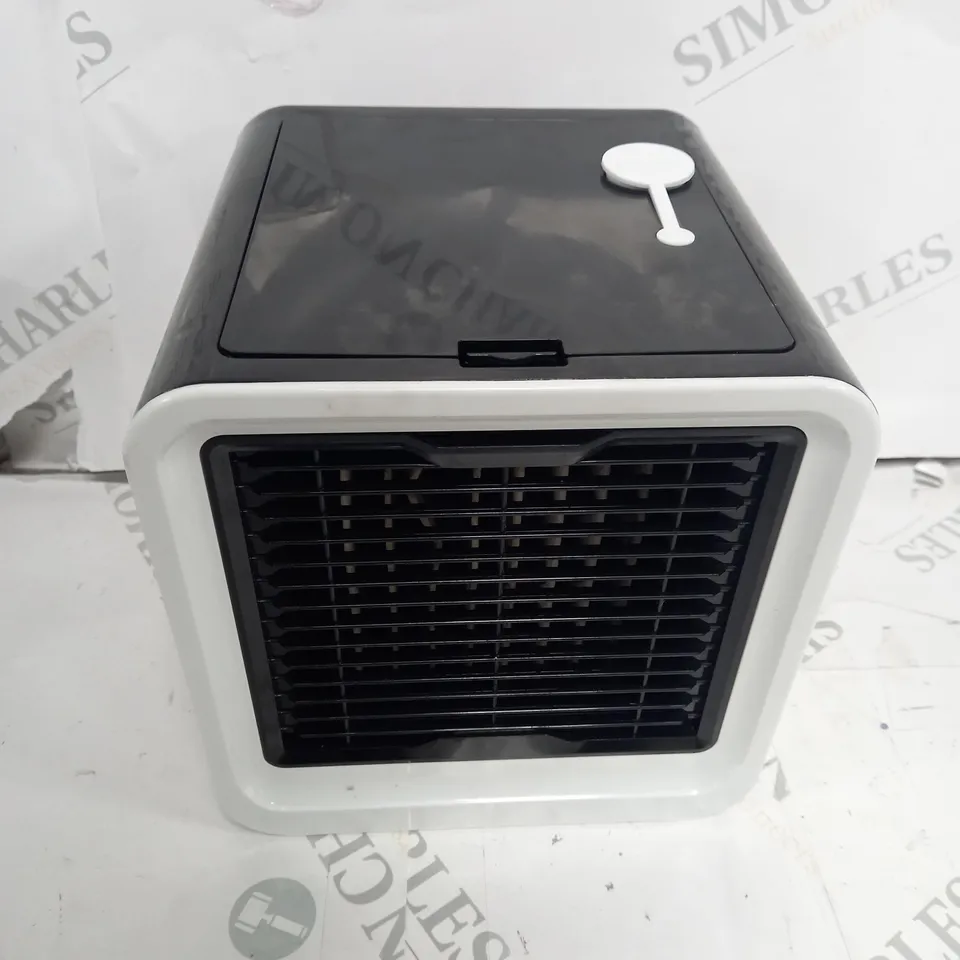 PORTABLE AIR CONDITIONER 