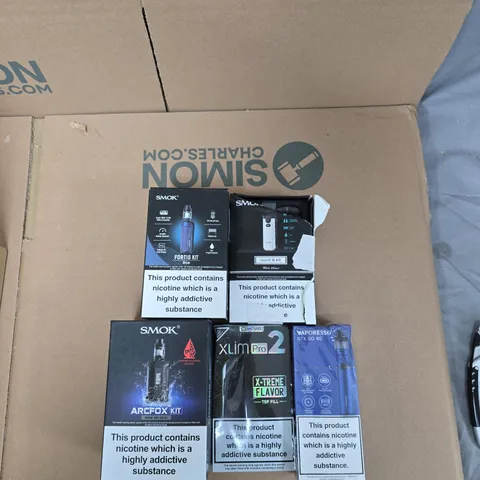 BOX OF APPROXIMATELY 30 ASSORTED E-CIGARETTES AND ACCOMPANIMENTS TO INCLUDE: SMOK ARCFOX KIT 