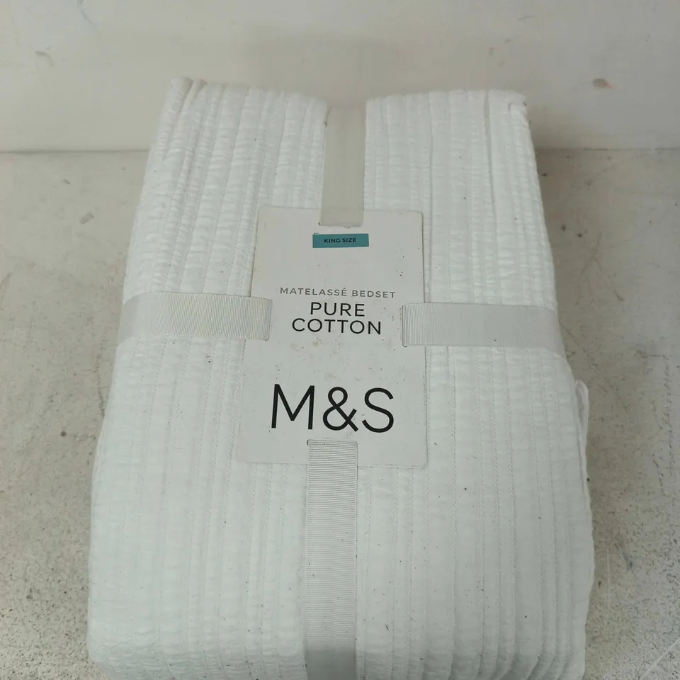 M&S PURE COTTON MATELASSÉ BEDSET – KING SIZE