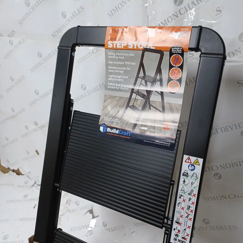 SLIMLINE BLACK STEP LADDER / COLLECTION ONLY