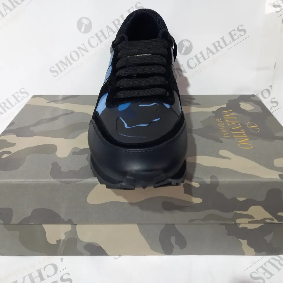 BOXED PAIR OF VALENTINO GARAVANI SHOES IN BLACK/BLUE CAMO EU SIZE 42