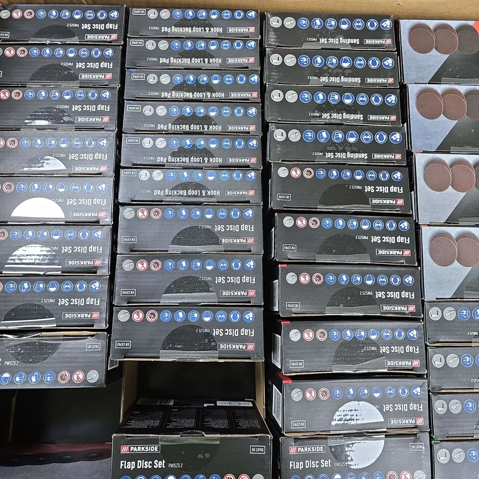 BOX OF APPROXIMATELY 35 ASSORTED ANGLE GRINDER DISC SETS