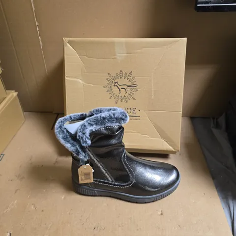 JO & JOE BLACK FUR-LINED ANKLE BOOT – WOMEN'S - UK SIZE 5 