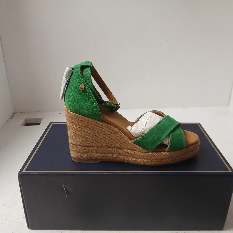 FAIRFOX AND FAVOR VALENCIA WEDGE CLOVER GREEN SUEDE UK 4