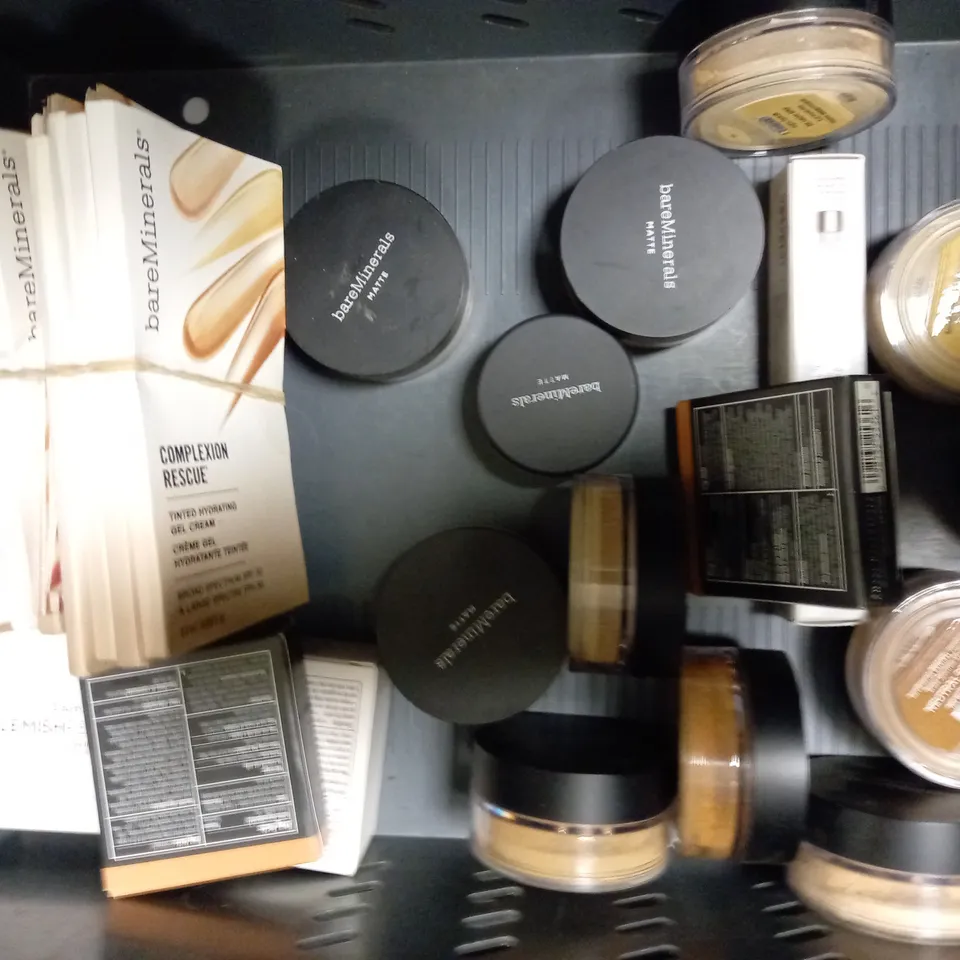 LOT OF APPROXIMATELY 20 BAREMINERALS FACE MAKE UP ITEMS
