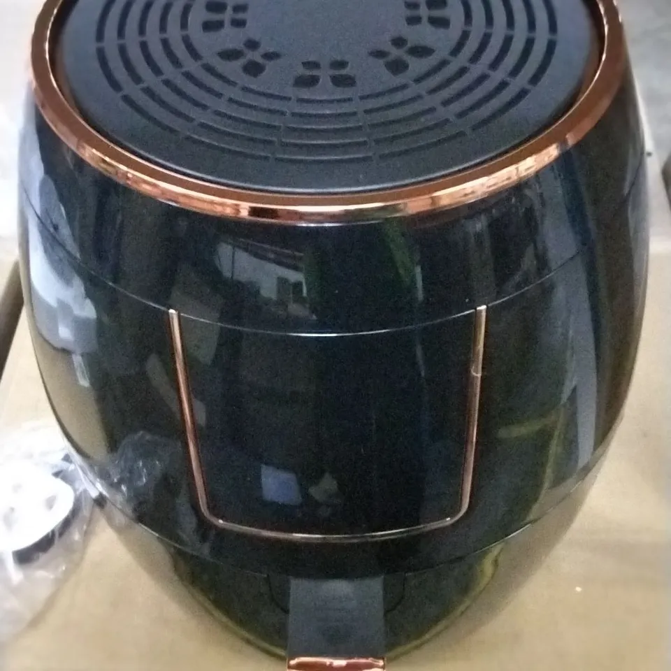 MULTIFUNCTIONAL AIR FRYER