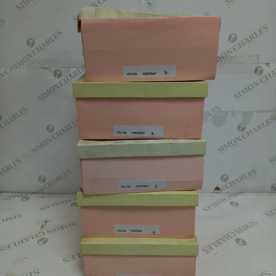 5 BOXED PAIRS OF STRAWBERRY WEDGE SHOES IN CHESTNUT SIZE 4