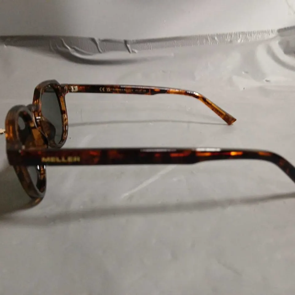 BOXED PAIR OF MELLER PATTERENED BROWN GLASSES