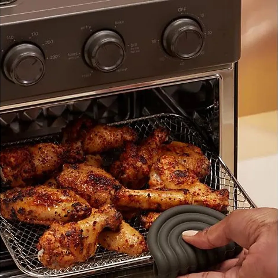 OUR PLACE WONDER OVEN 6-IN-1 AIR FRYER