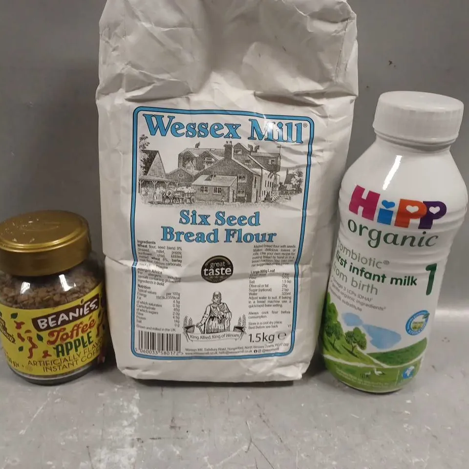 BOX OF ASSORTED FOOD ITEMS TO INCLUDE - HIPP - BEANIES COFFEE - WESSEX MILL BREAD FLOUR 