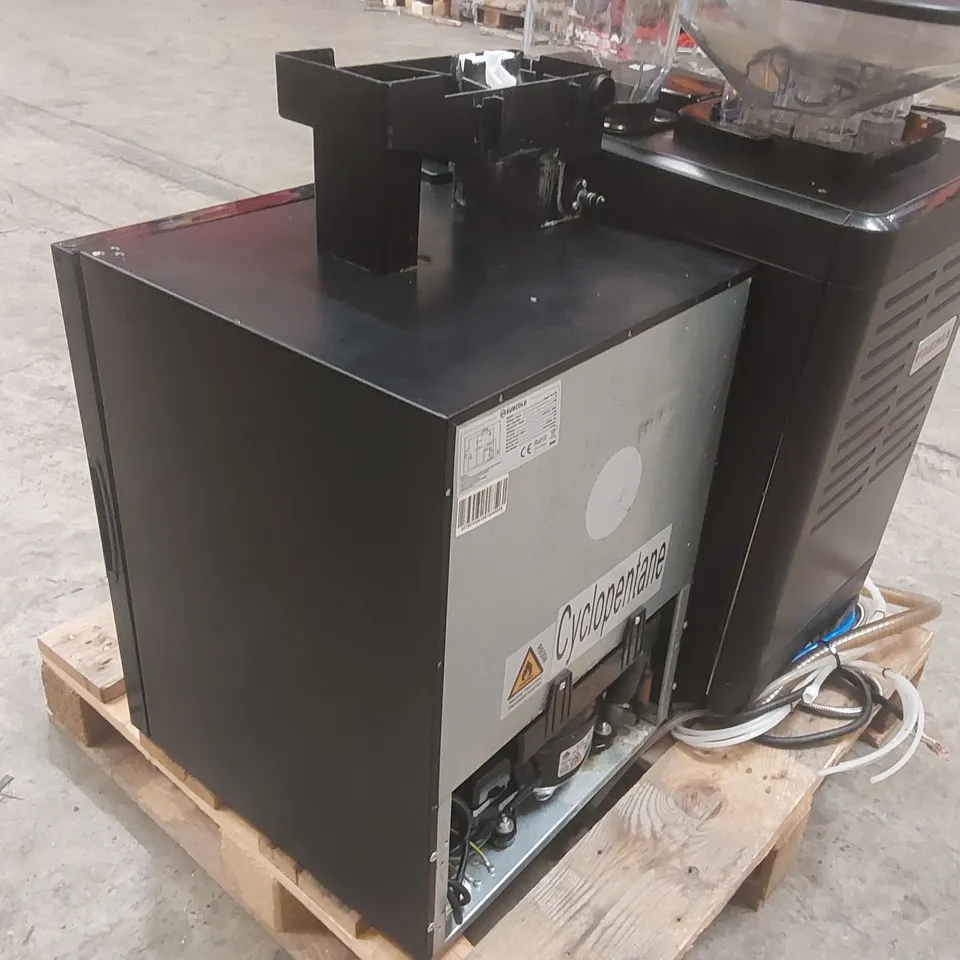 FAEMA X20 CS11H COMMERCIAL COFFEE MACHINE WITH MILK CHILLER/SYRUP STATION