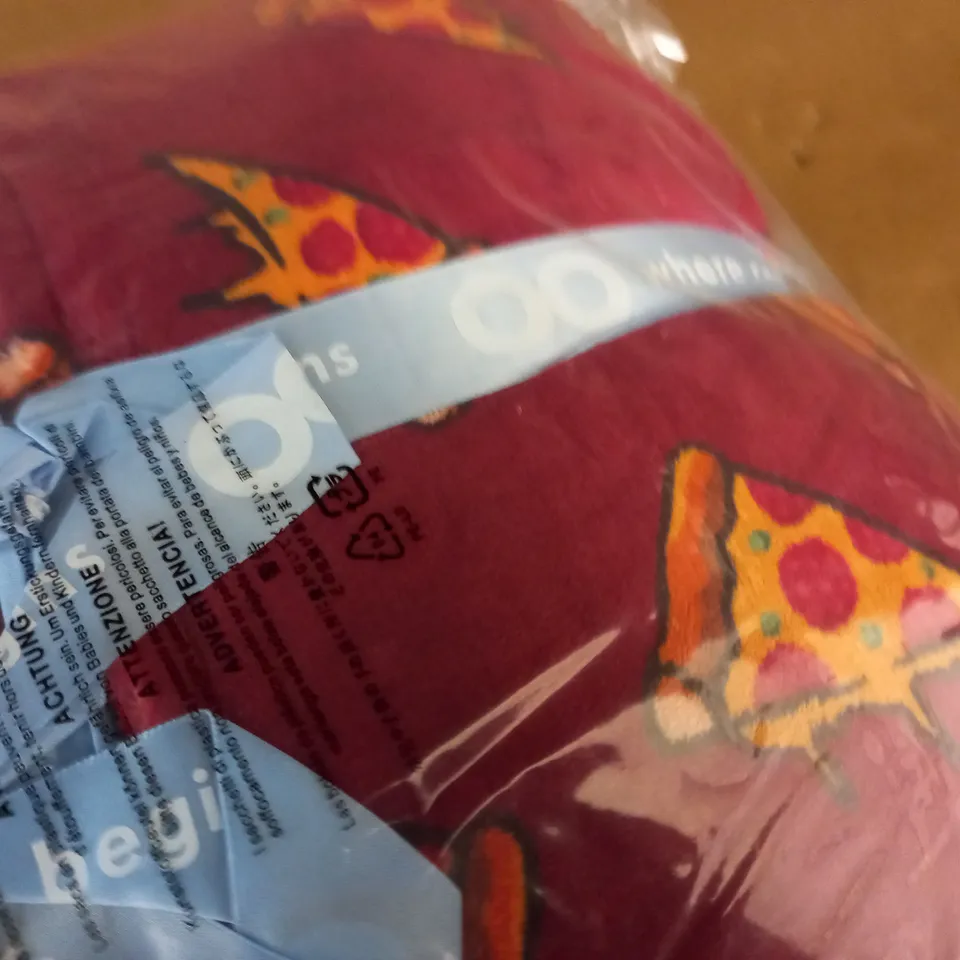 BAGGED PIZZA THEMED RED HOODED BLANKET 