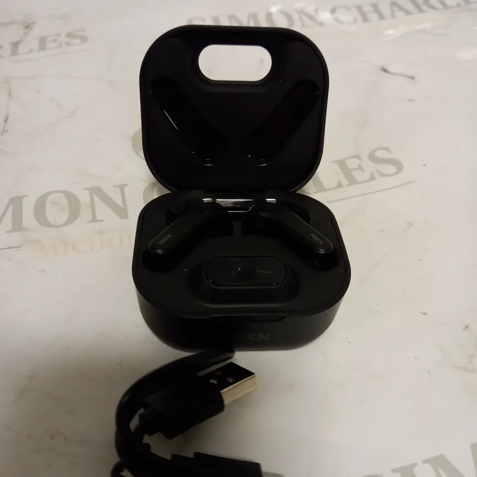 MIXX STREAMBUDS HYBRID CHARGE TRUE WIRELESS EARBUDS
