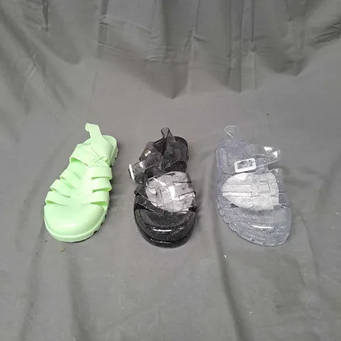 BOX OF APPROX 40 PAIRS OF LINZI JELLY SANDALS IN ASSORTED COLOURS AND SIZES
