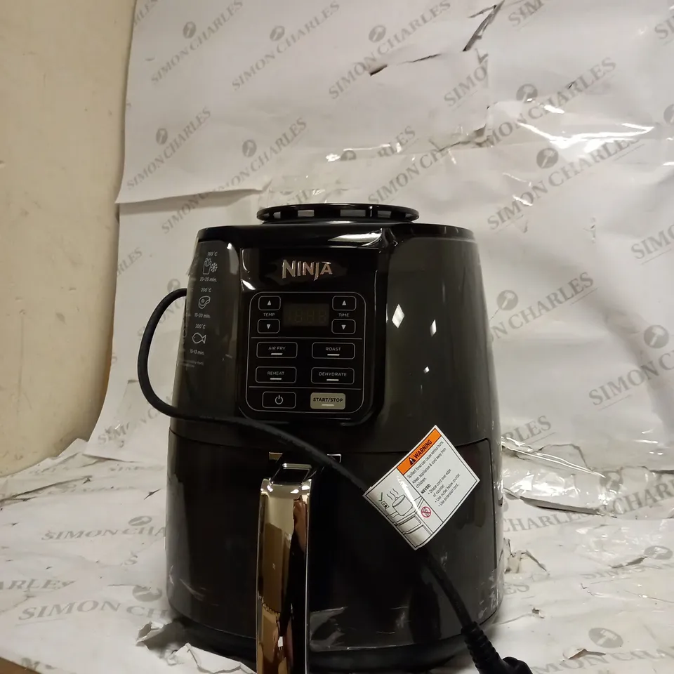 NINJA AIR FRYER 3.8L AF100UK