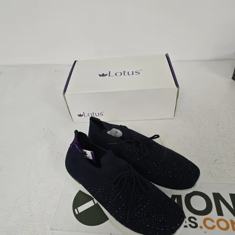 LOTUS ROBUCK ULS480 NAVY SNEAKERS UK 8