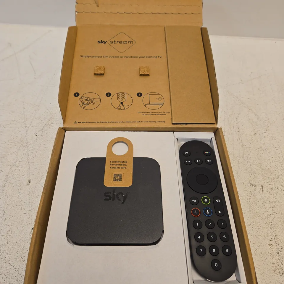 SKY STREAM STREAMING DEVICE WITH REMOTE – BOXED