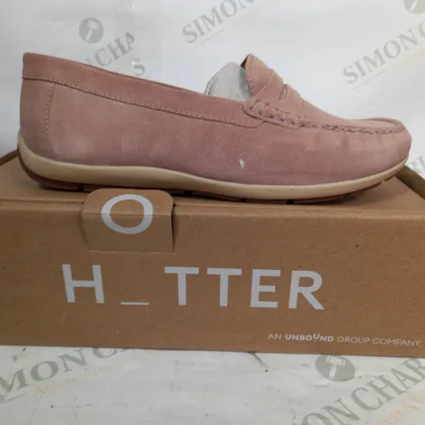 BOXED PAIR OF HOTTER SUEDE SLIP-ON SHOES IN PINK UK SIZE 5.5