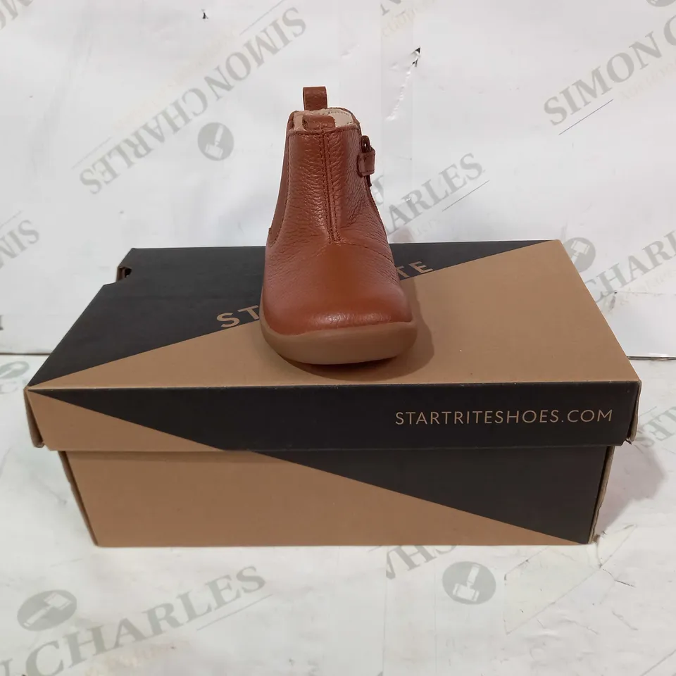 BOXED PAIR OF START RITE AVENUE CHILDREN'S LEATHER BOOTS IN TAN EU SIZE 22
