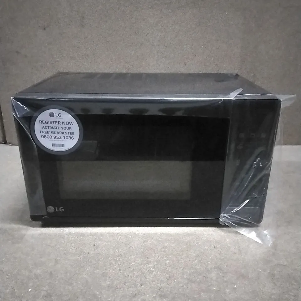 BOXED LG MICROWAVE OVEN 