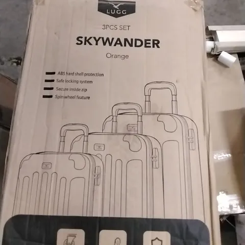 BOXED LUGG SKYWANDER HARDSHELL SUITCASE - ORANGE