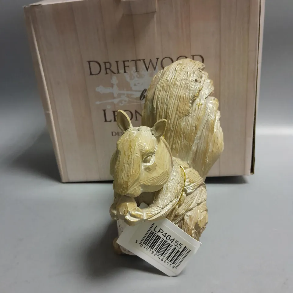BOXED DRIFTWOOD BY LEONARDO SQUIRREL ORNAMENT