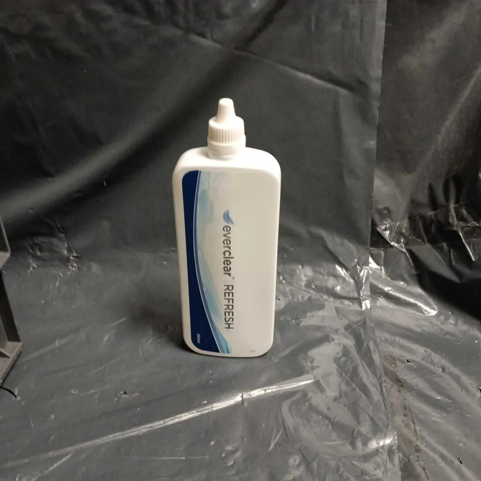 BOX OF APPROXIMATELY 30 ASSORTED CONTACT LENS CLEANERS