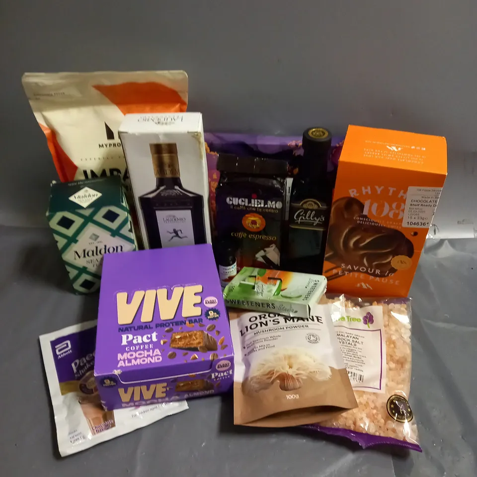 APPROXIMATELY 10 ASSORTED FOOD/DRINK ITEMS TO INCLUDE - RHYTHM 108 VEGAN CHOCOLATE ORANGE BARS - MYPROTEIN IMPACT CREATINE - INNER VITALITY ORGANIC LIONS MANE - ETC