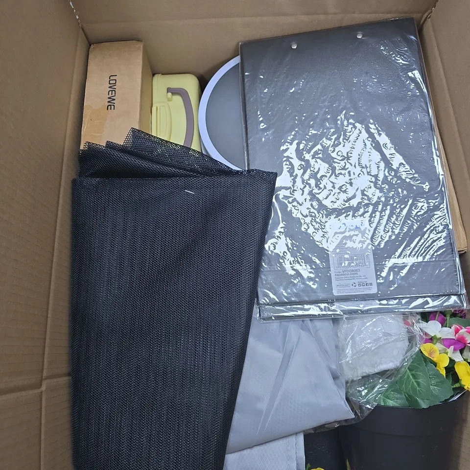 BOX OF APPROXIMATELY 10 ASSORTED ITEMS INCLUDING A STEP, SOME FAKE DECORATIVE FLOWERS AND A CLIPBOARD