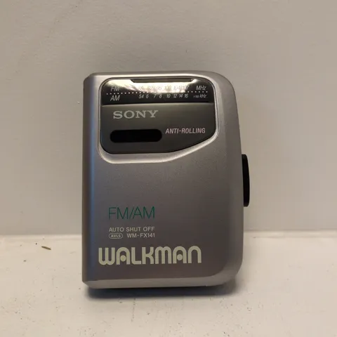 SONY WALKMAN WM-FX141 PORTABLE CASSETTE PLAYER WITH FM/AM RADIO