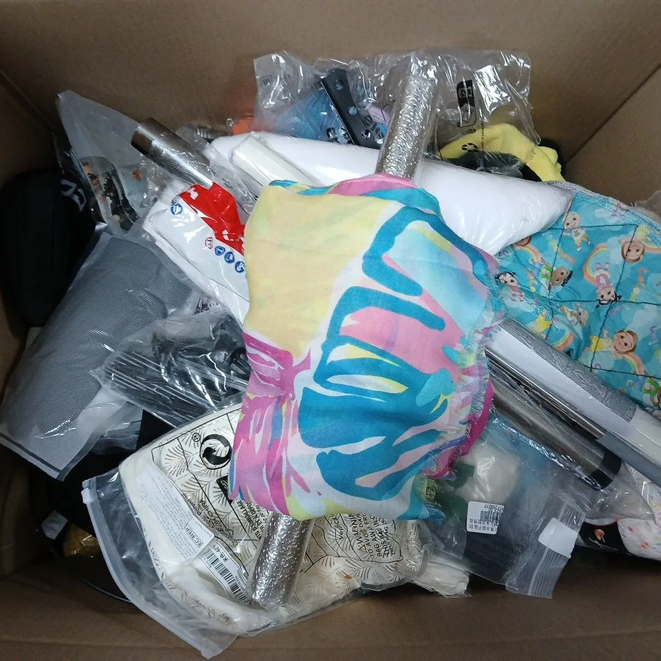 BOX OF APPROXIMATELY 12 ASSORTED HOUSEHOLD ITEMS TO INCLUDE - KITCHEN FOIL, TOILET BURSH HOLDER, AND MOUSE PADS ETC. 
