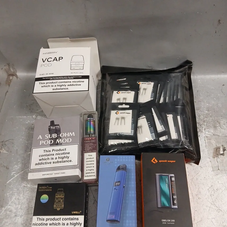 APPROXIMATELY 30 ASSORTED VAPES, E-CIGARETTES & ACCESSORIES TO INCLUDE GEEK VAPE, LOST VAPE, UWELL VALYRAN, ETC 