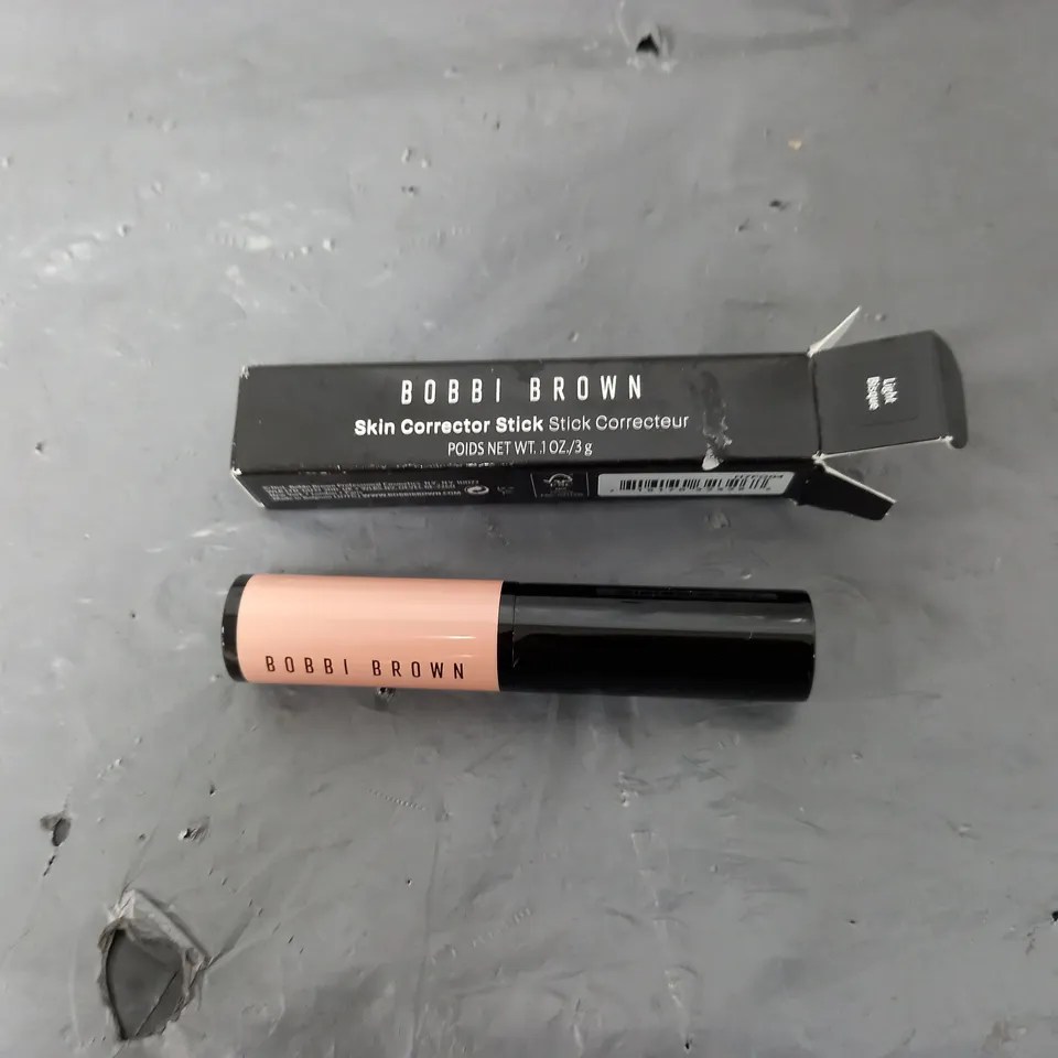 BOXED BOBBI BORWN SKIN CORRECTOR STICK - LIGHT BISQUE 