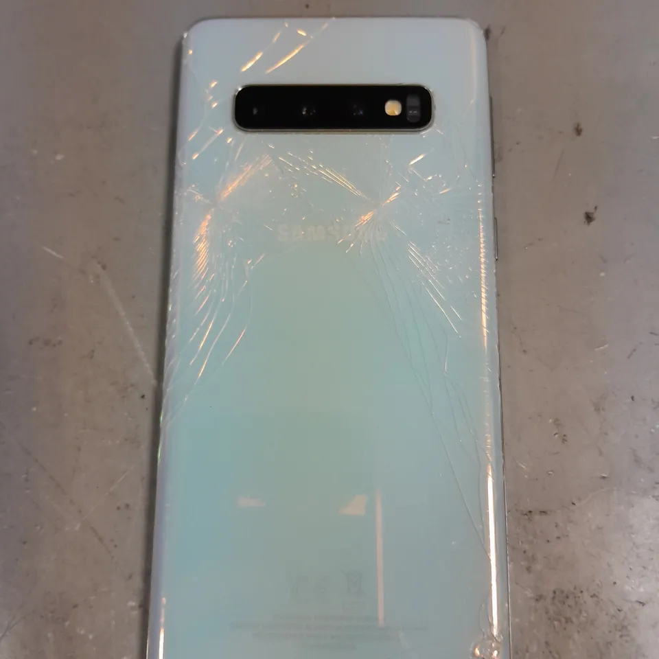 SAMSUNG GALAXY S10 SMARTPHONE 
