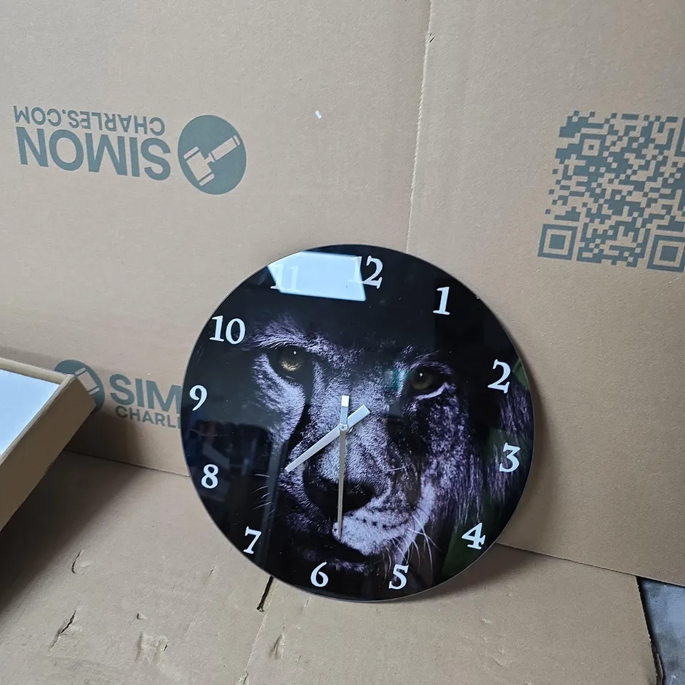 ROUND LION FACE WALL CLOCK – BLACK DIAL