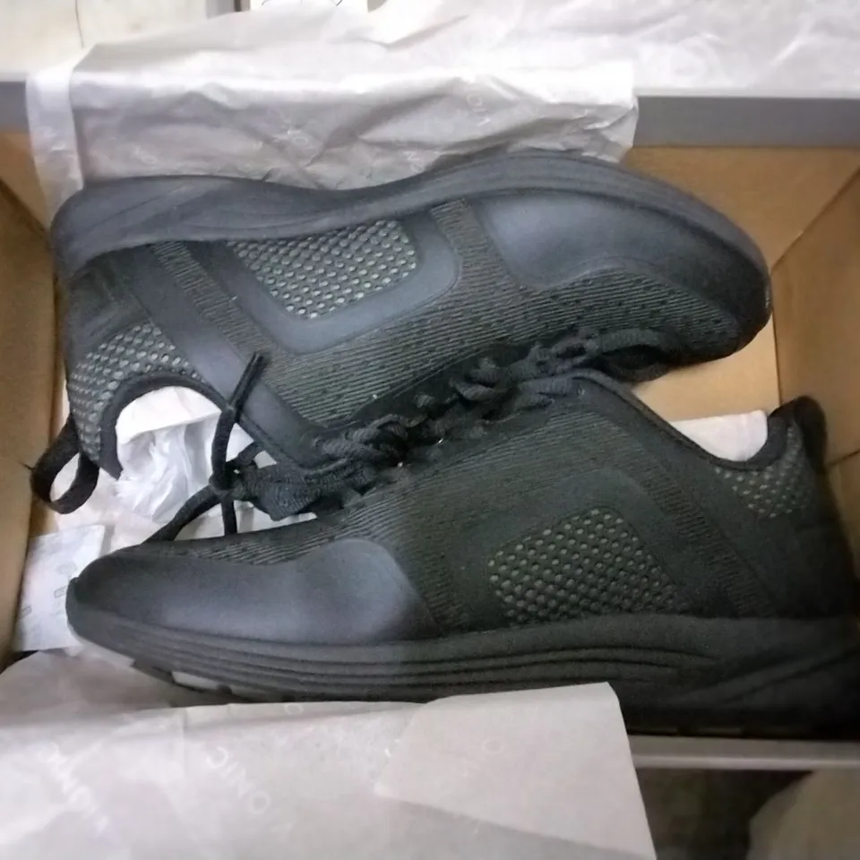 3 SHOE BOXES OF VIONIC SHOES INCLUDING HONOR DAYNA CHARCOAL LOAFERS SIZE 5.5, 2 × JOJO OMBRE BLACK TRAINERS SIZE 3