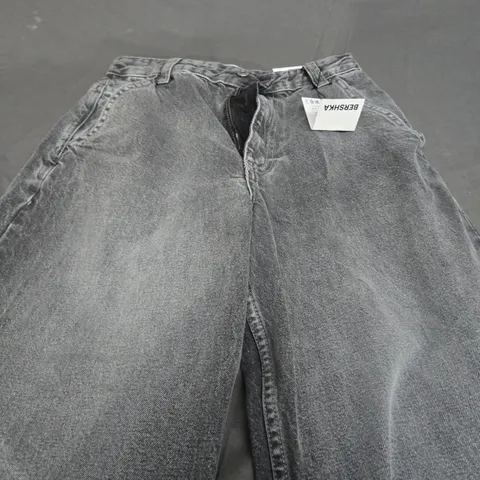 BERSHKA SKATER LIGHT GREY DENIM JEANS - SIZE EUR 34