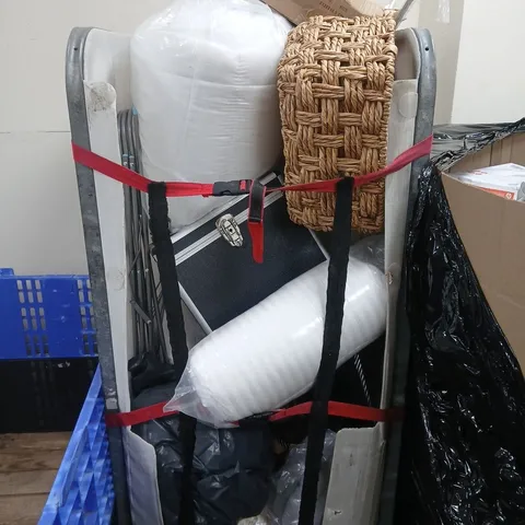 CAGE OF APPROXIMATELY 10 ASSORTED ITEMS INCLUDING A BASKET, A DUVET AND SOME PILLOWS