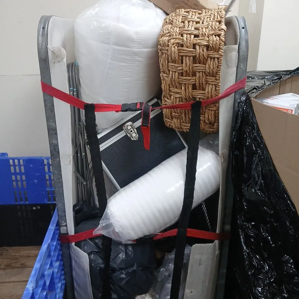 CAGE OF APPROXIMATELY 10 ASSORTED ITEMS INCLUDING A BASKET, A DUVET AND SOME PILLOWS