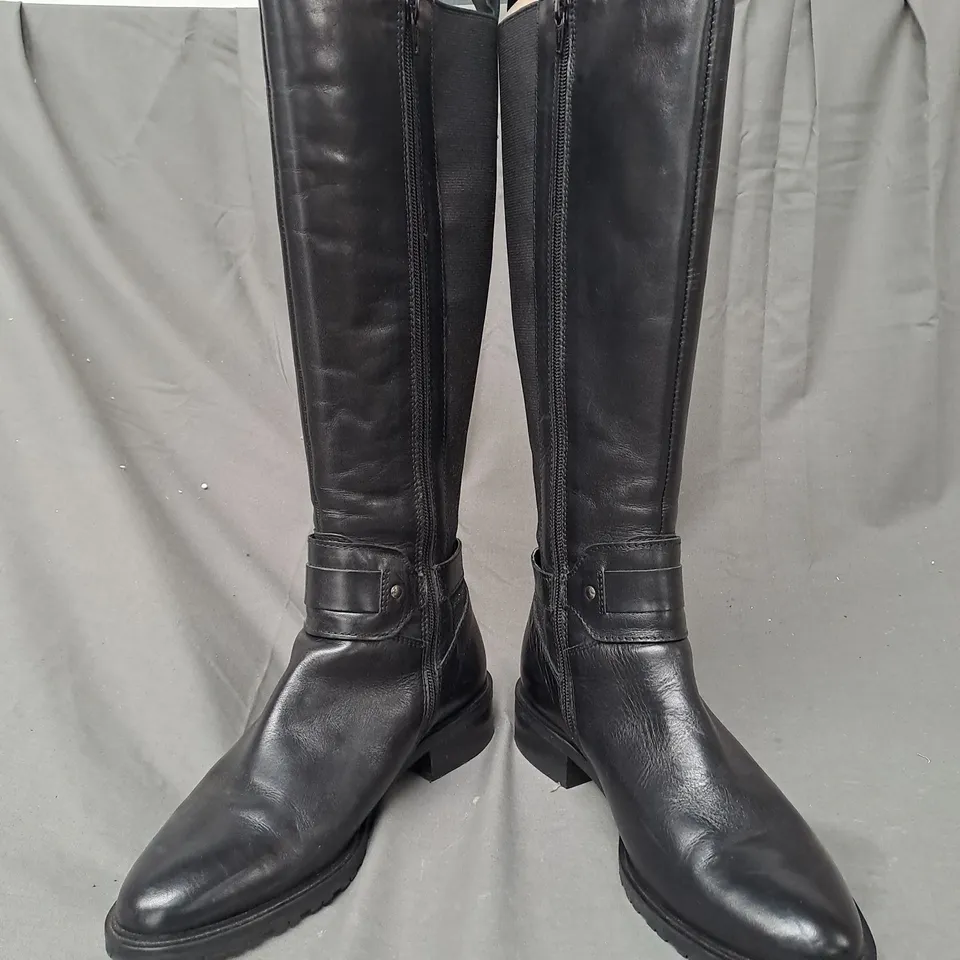 BOXED PAIR OF DUNE LONDON KNEE-HIGH BOOTS IN BLACK SIZE 5