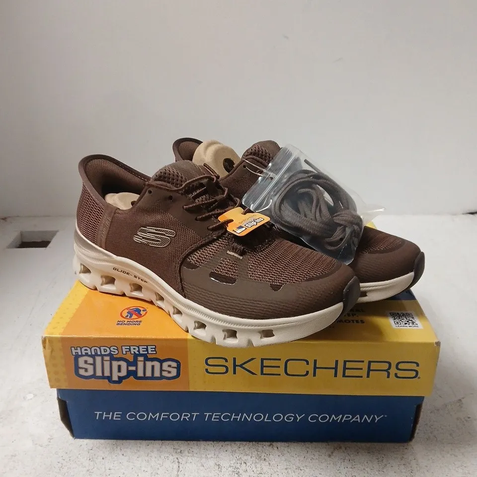 SKECHERS BROWN CASUAL SHOES – UK 4.5