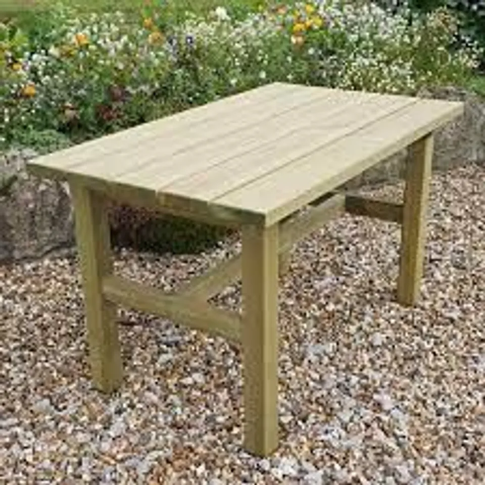 GOSNOLD OUTDOOR DINING TABLE 